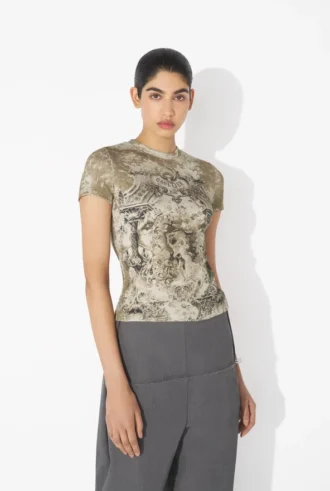 Das beige Madaillon-Hemd