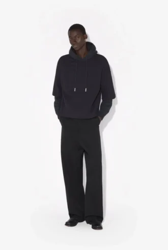 Das übergroße schwarze JPG-Sweatshirt