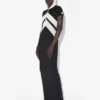 Das lange schwarze Kleid mit Chevron-Muster Das lange schwarze Kleid mit Chevron-Muster
