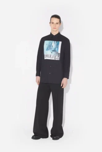 Das schwarze Oversize-Hemd „Water“