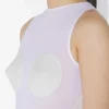Das weiße konische Kleid