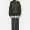 Der Pullover mit Schlingenstich Der Pullover mit Schlingenstich