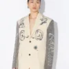 Die Anzugjacke mit Multi-Tattoo-Print Die Anzugjacke mit Multi-Tattoo-Print