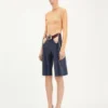 Die Bermudashorts mit Cut-outs Die Bermudashorts mit Cut-outs