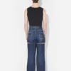 Die blaue Cut-Out-Jeans Die blaue Cut-Out-Jeans