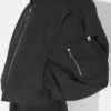 Die Bomberjacke mit Kapuze
