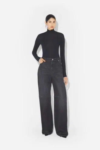 Die schwarze Cut-Out-Jeans