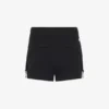 Die schwarzen Garter-Mini-Shorts