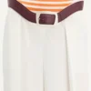 Die weiße, geschwungene Anzughose
